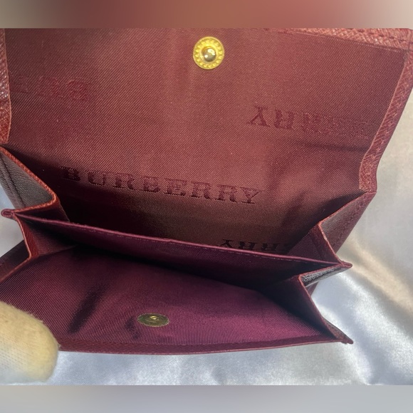BURBERRY Red Nova-check Canvas Leather Bifold Wallet - Picture 5 of 15
